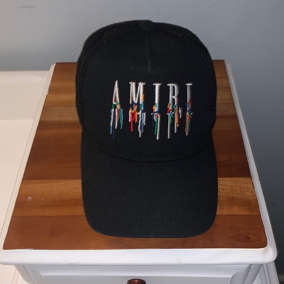 Amiri hat